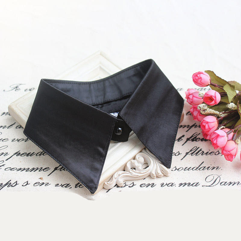 Stilvoller abnehmbarer Stehkra – Women Formal Wear Black And White Bewertung und Preis